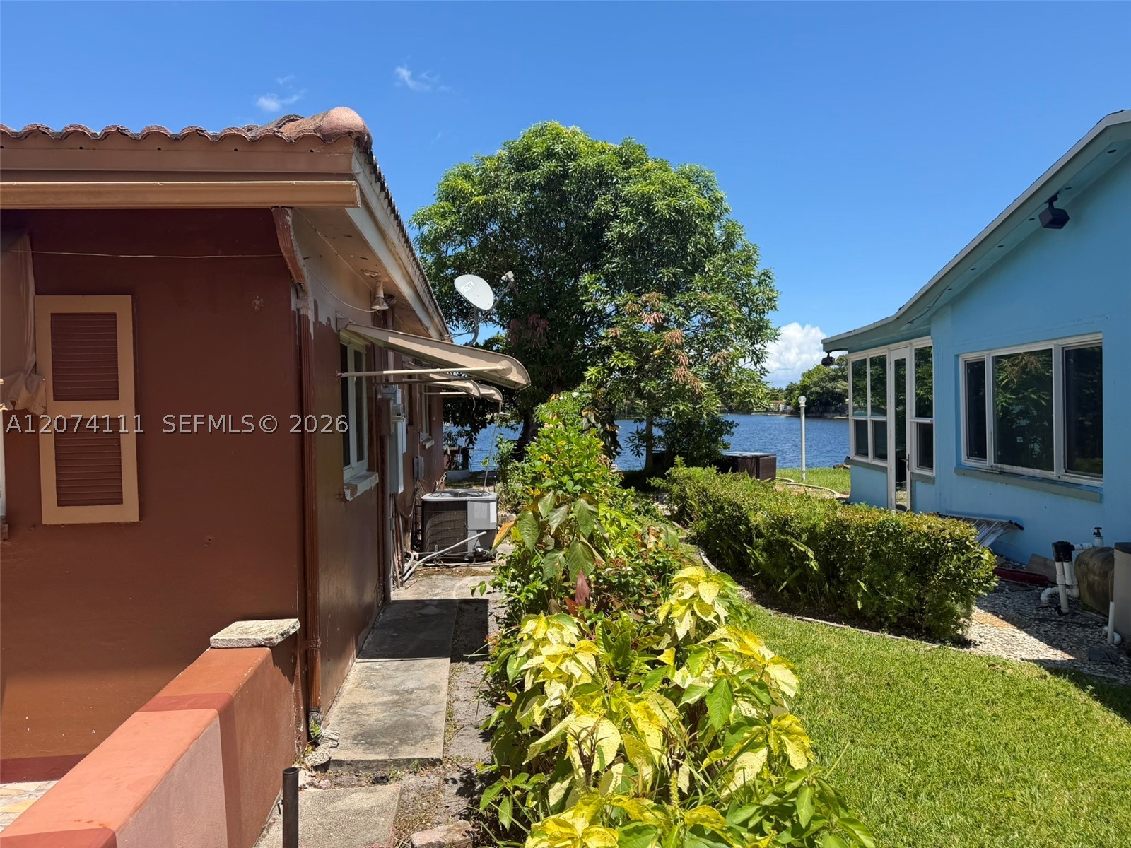 3970 NW 50th Ave, Lauderdale Lakes FL 33319