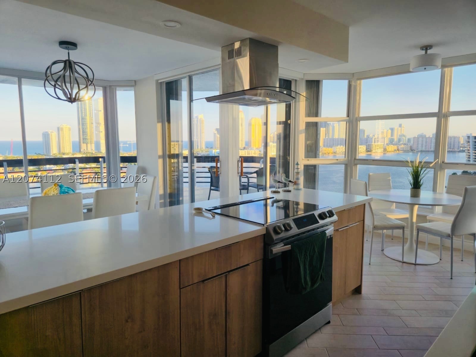 3530 Mystic Pointe Dr #2215, Aventura FL 33180