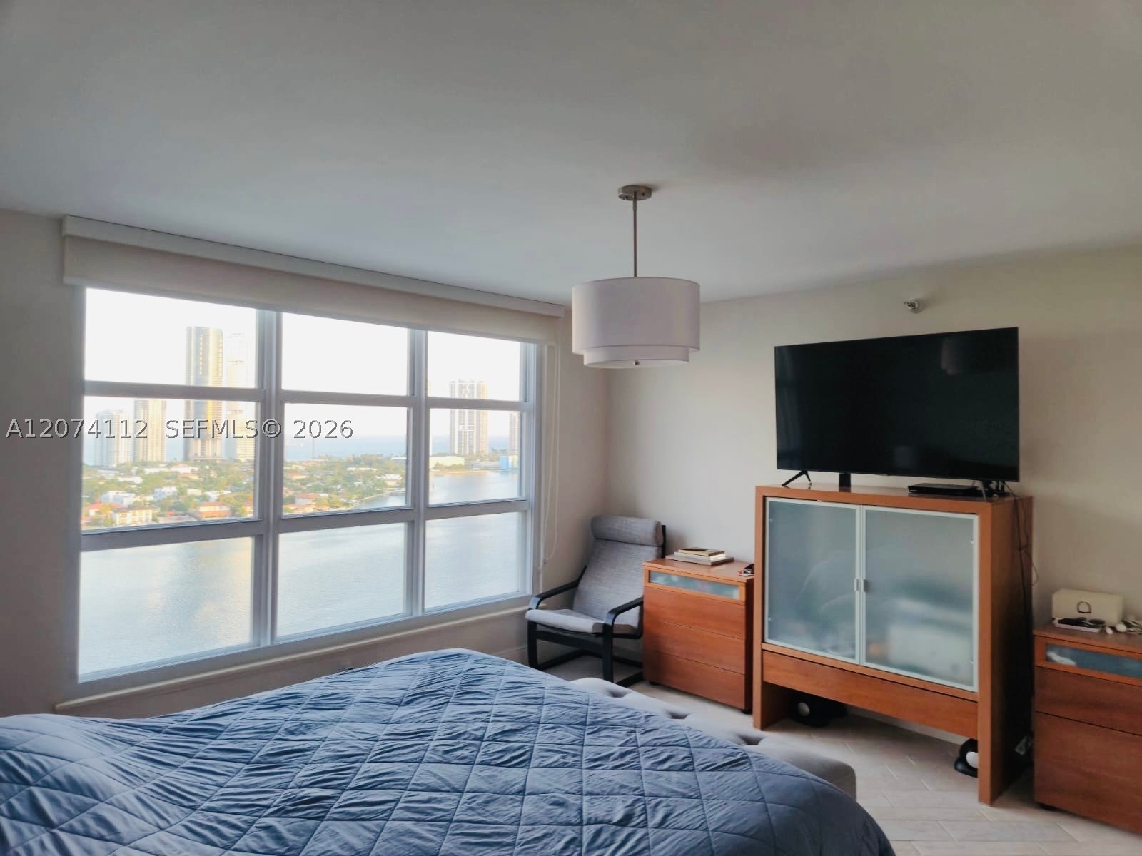 3530 Mystic Pointe Dr #2215, Aventura FL 33180