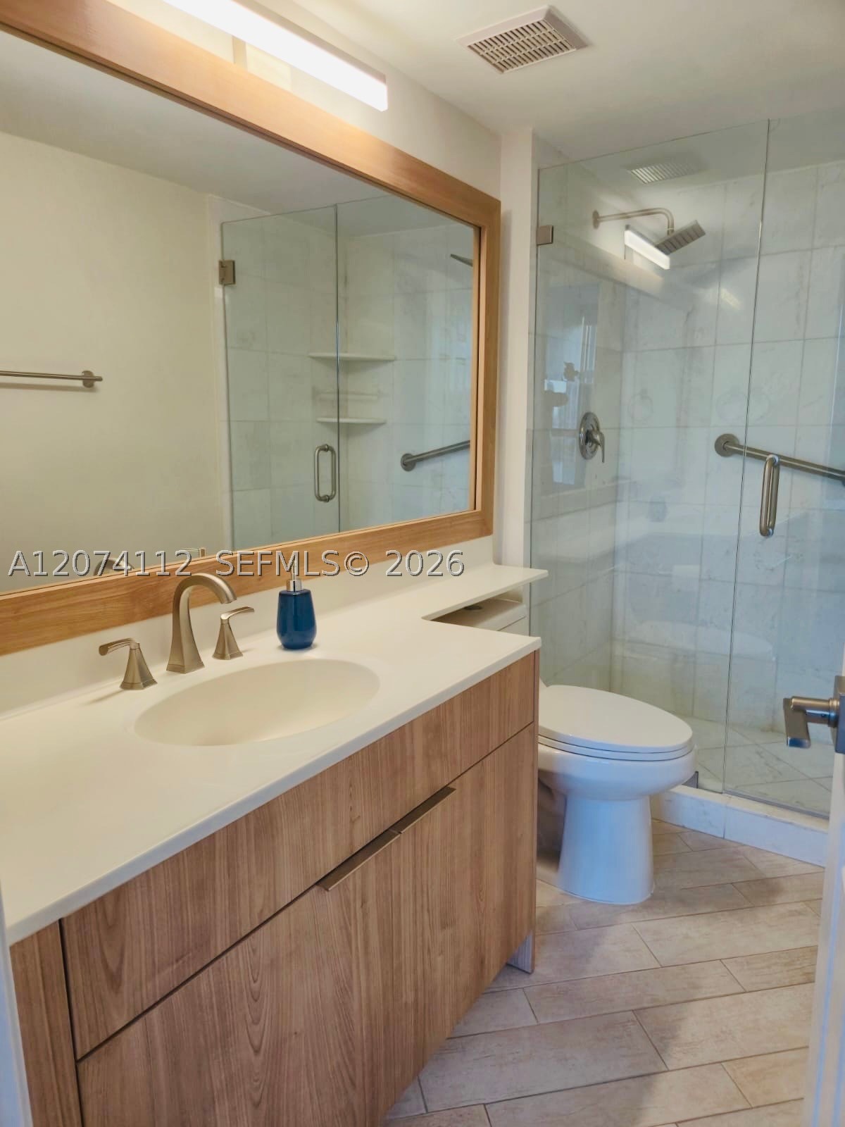 3530 Mystic Pointe Dr #2215, Aventura FL 33180