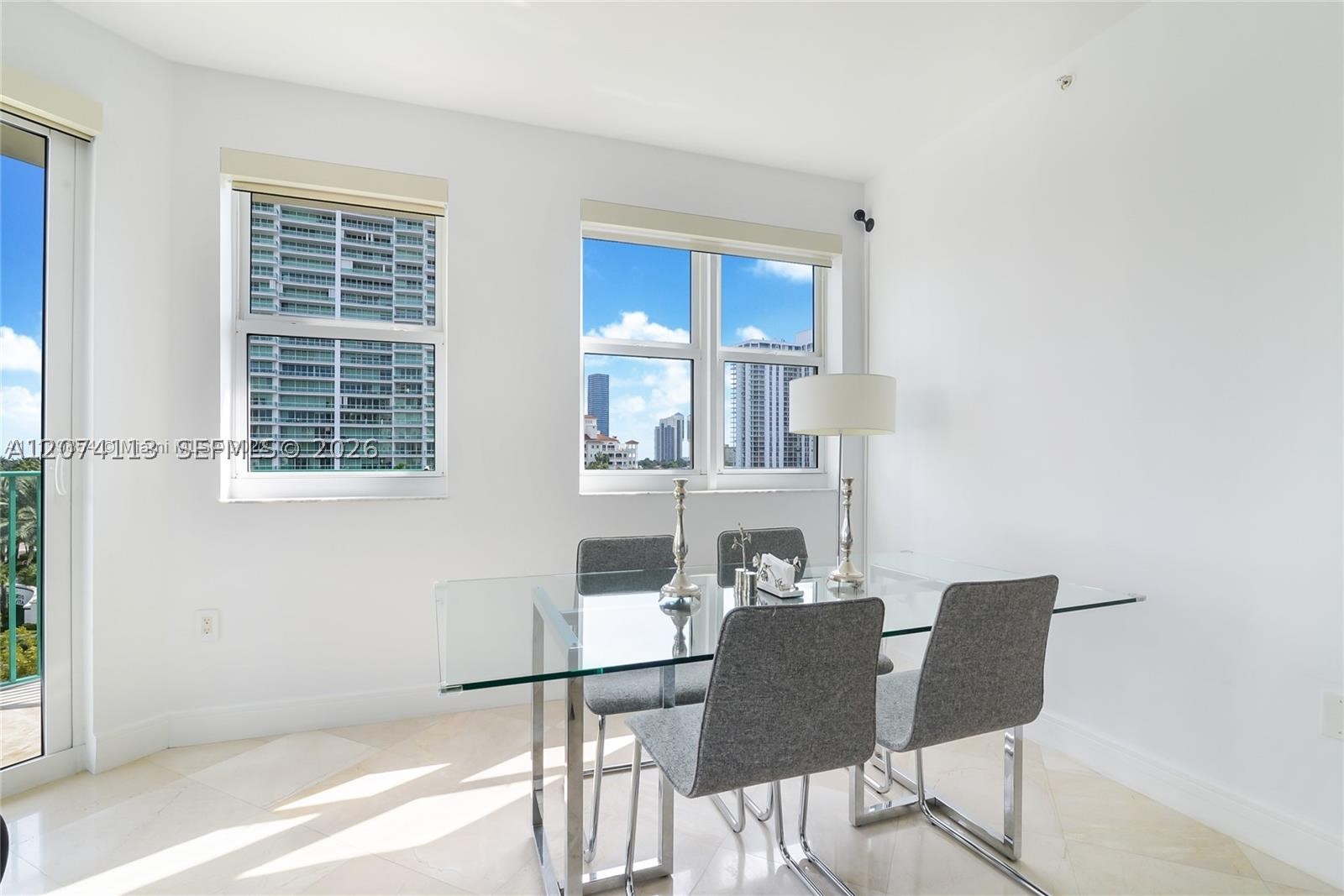 19900 E Country Club Dr #620, Aventura FL 33180