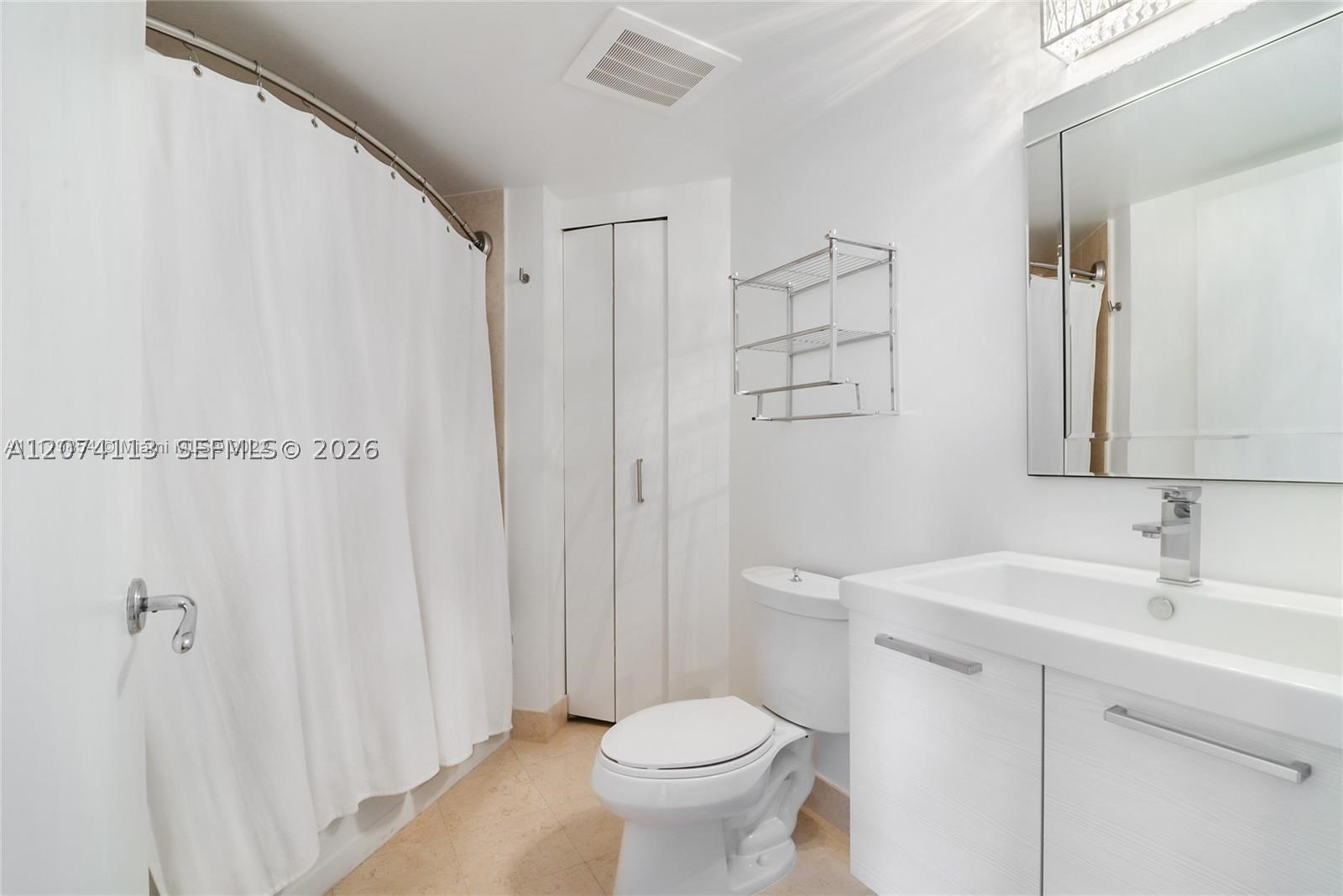 19900 E Country Club Dr #620, Aventura FL 33180