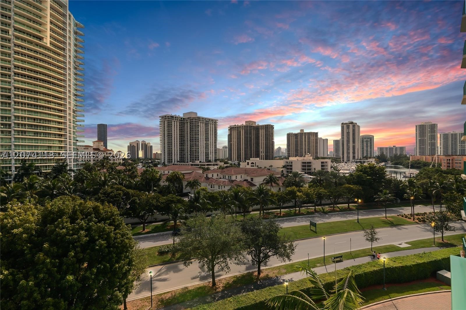 19900 E Country Club Dr #620, Aventura FL 33180
