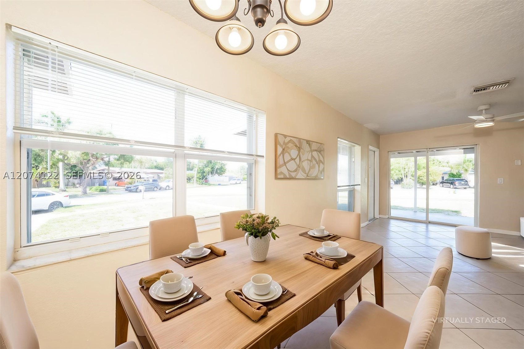 900 W Bloxham St, Lantana FL 33462