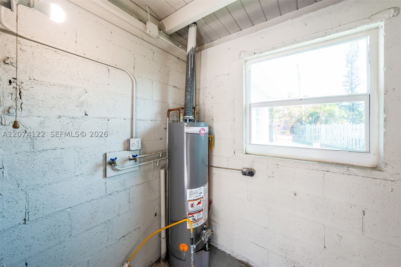 900 W Bloxham St, Lantana FL 33462