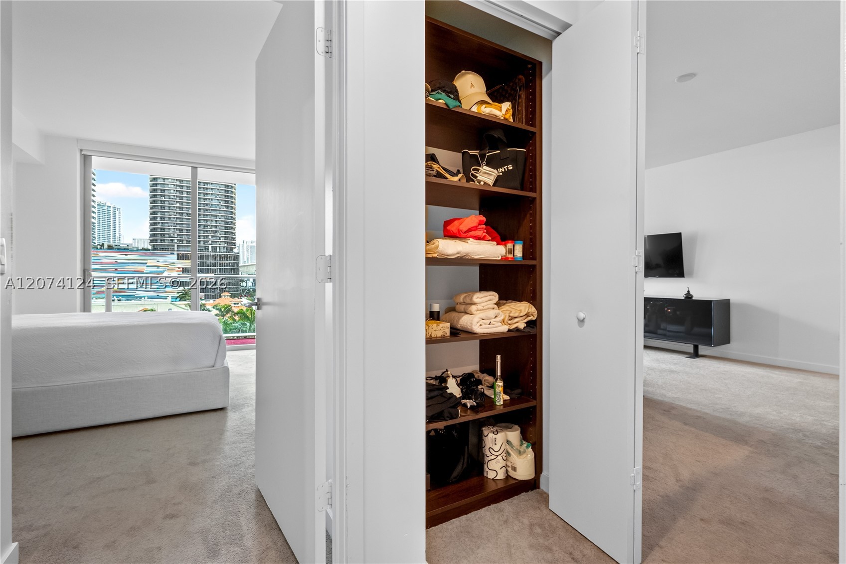 1100 S Miami Ave #609, Miami FL 33130