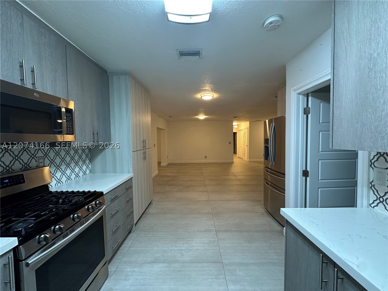 9461 SW 62nd St, Miami FL 33173