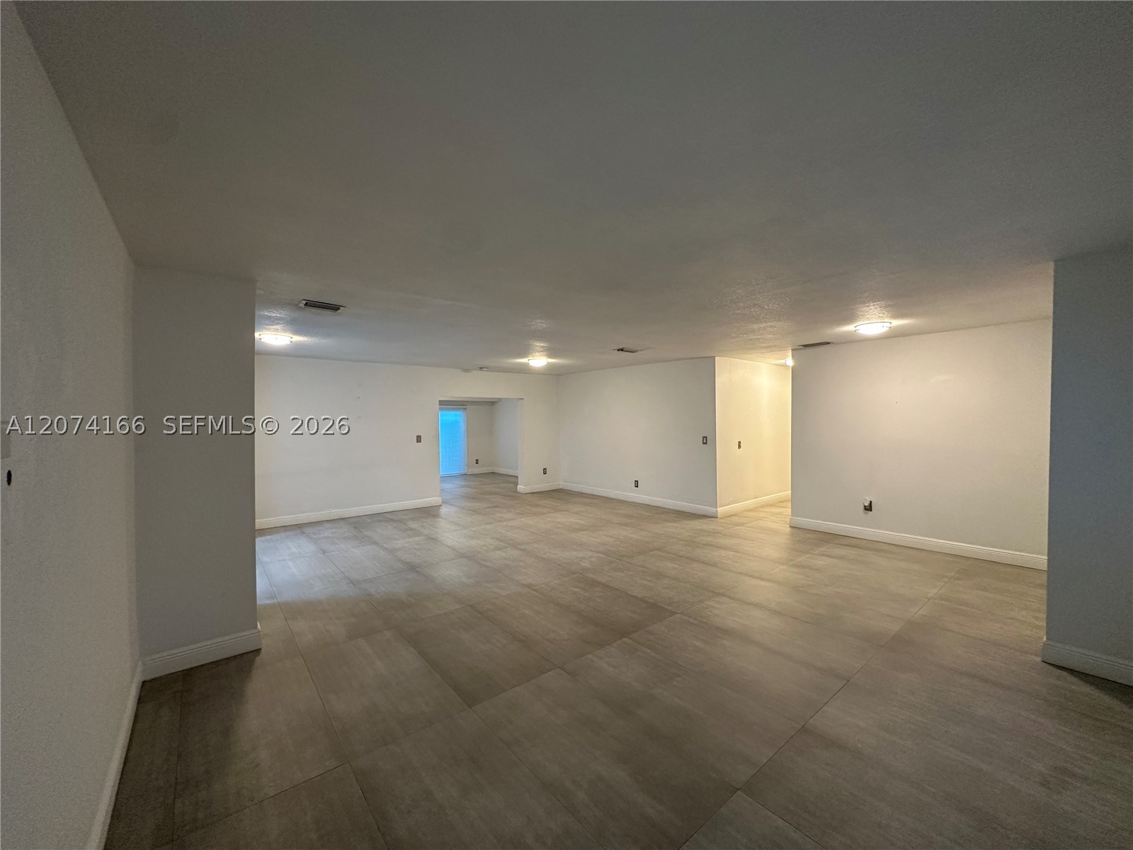 9461 SW 62nd St, Miami FL 33173