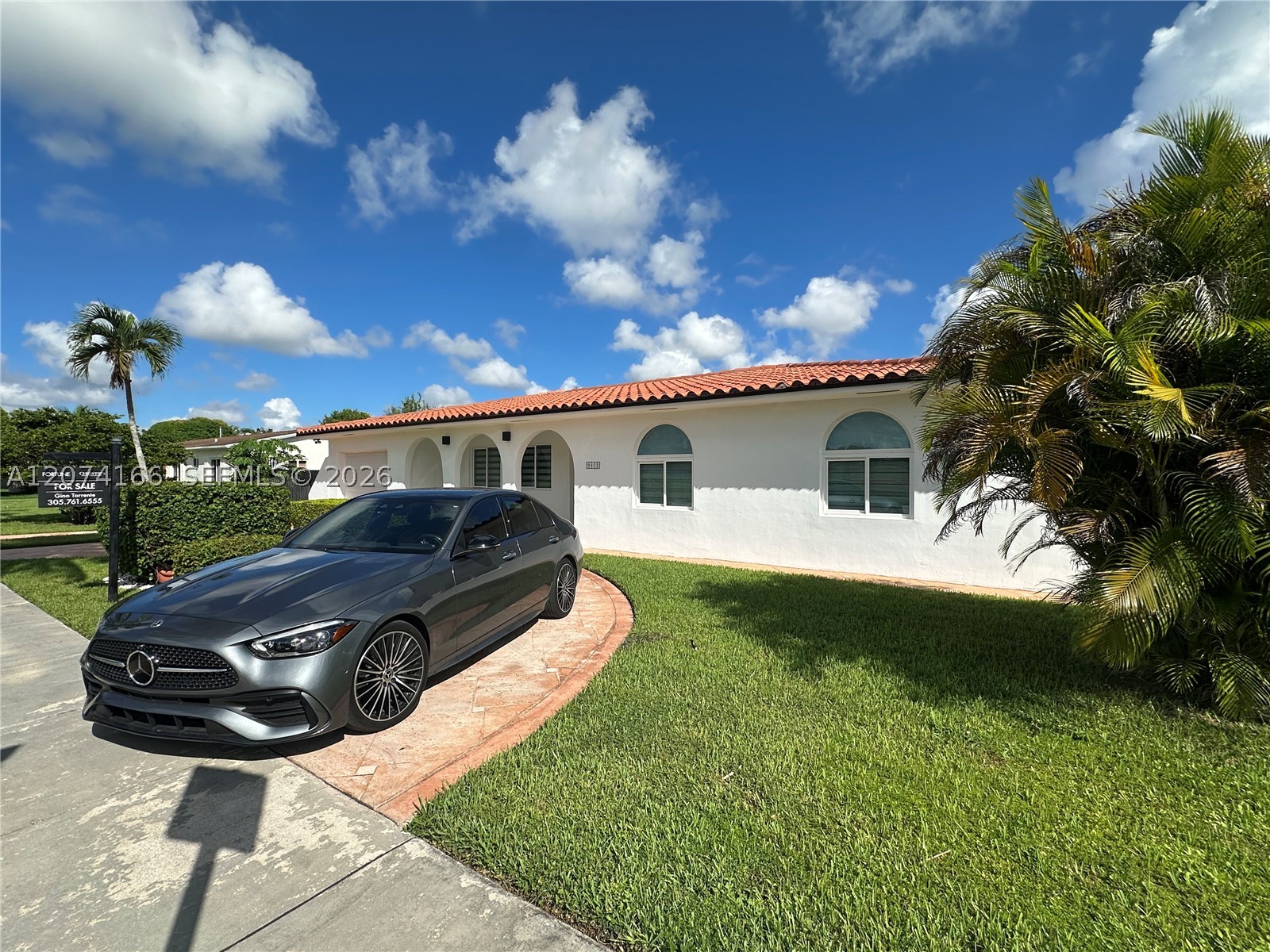 9461 SW 62nd St, Miami FL 33173