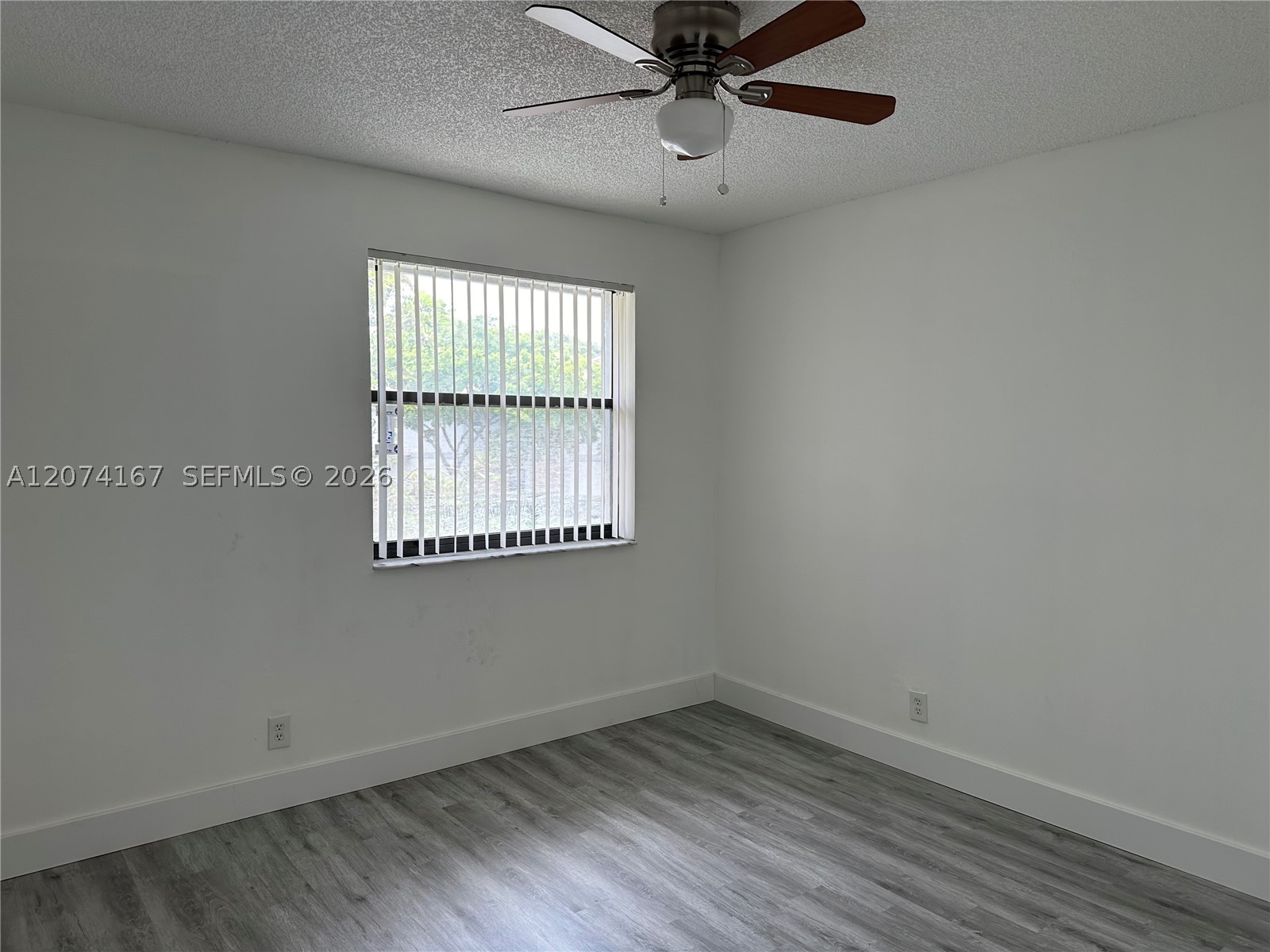 9849 S Riverside Dr #8-26, Coral Springs FL 33071