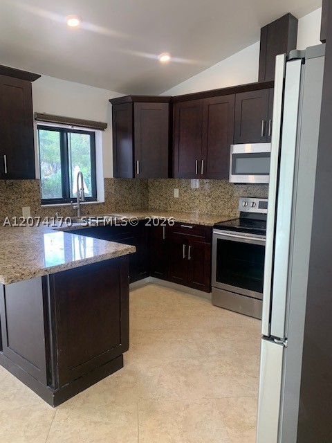 10020 SW 91st Ter, Miami FL 33176