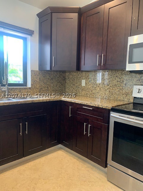 10020 SW 91st Ter, Miami FL 33176