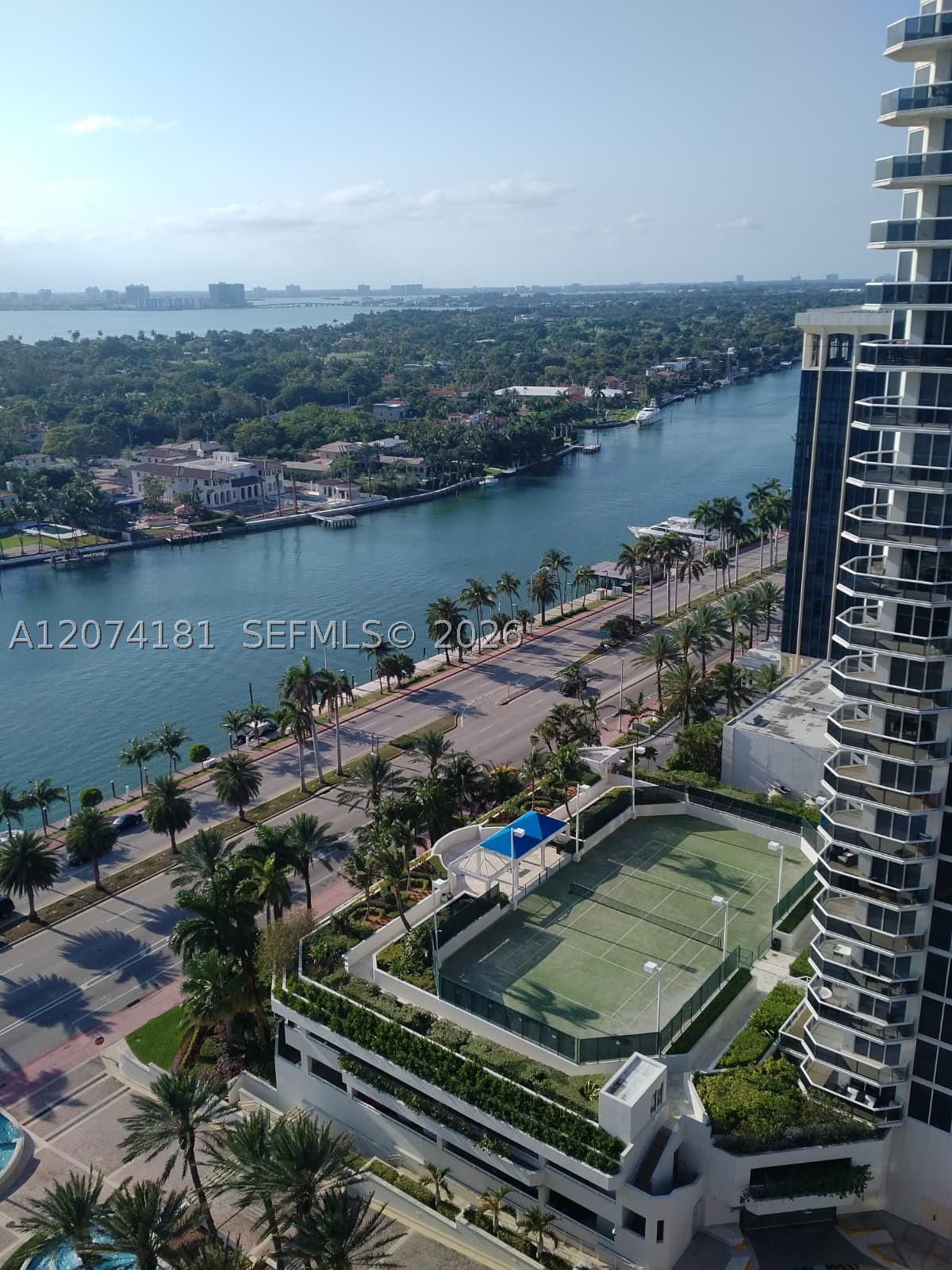 4775 Collins Ave #2208, Miami Beach FL 33140