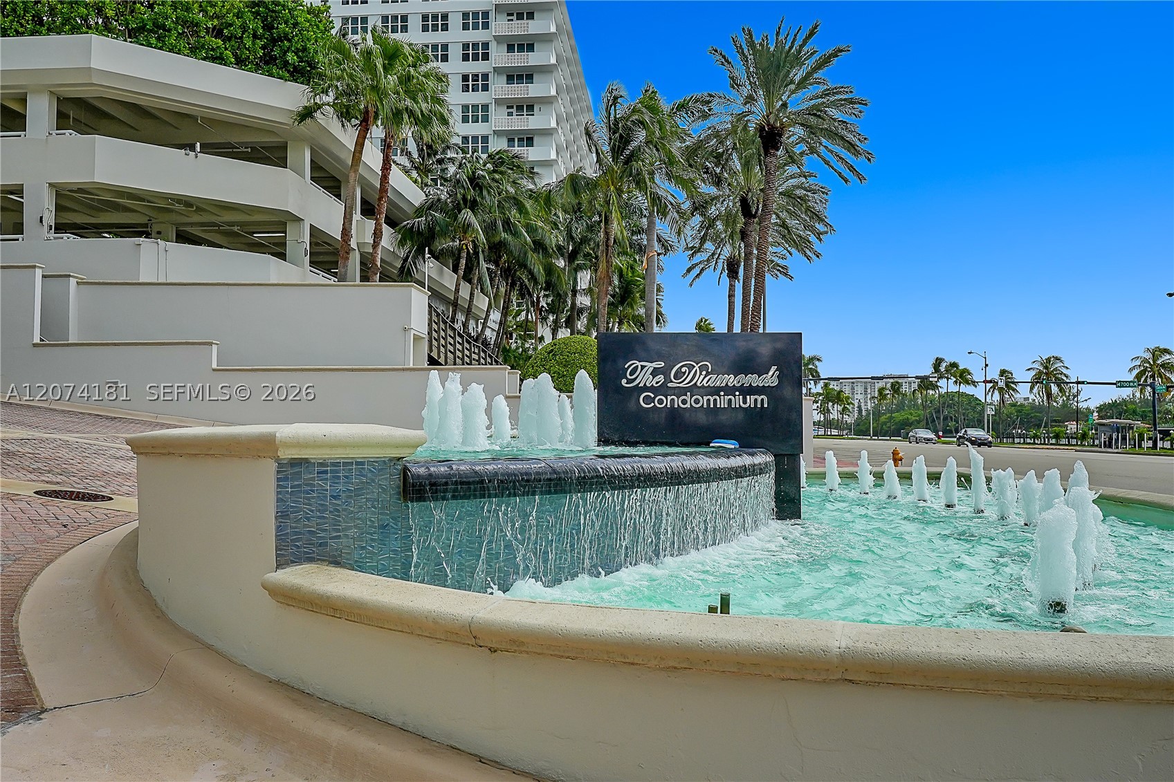 4775 Collins Ave #2208, Miami Beach FL 33140