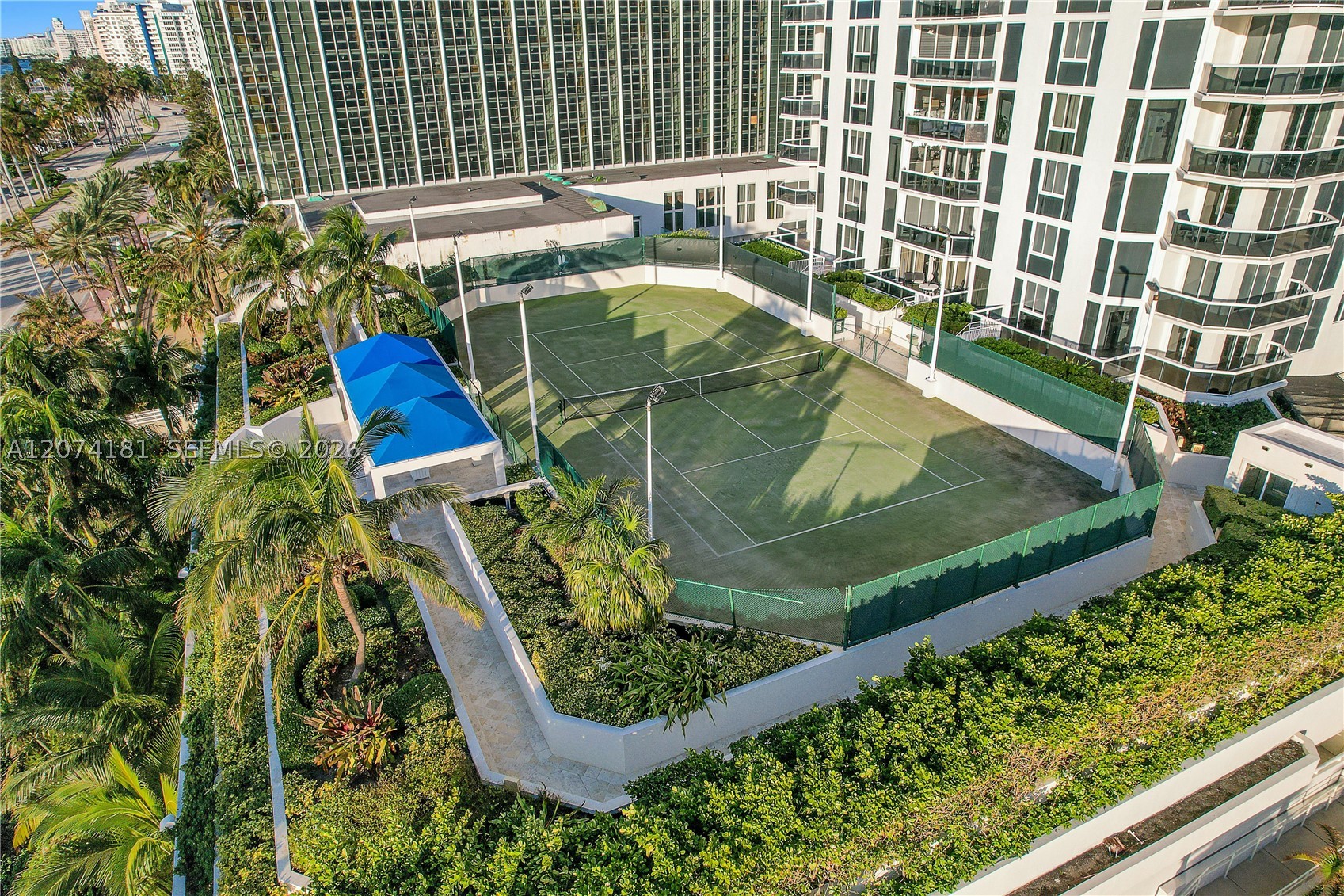 4775 Collins Ave #2208, Miami Beach FL 33140