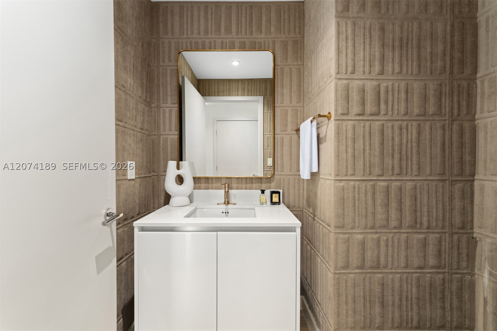 2678 Tigertail Ave #302, Miami FL 33133