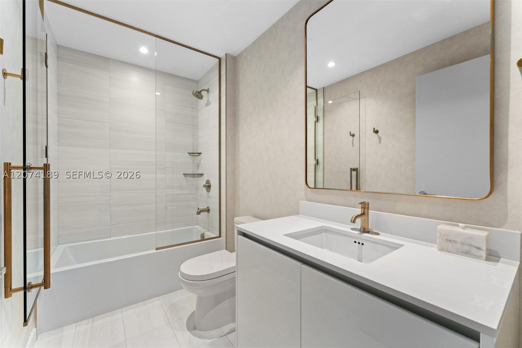 2678 Tigertail Ave #302, Miami FL 33133