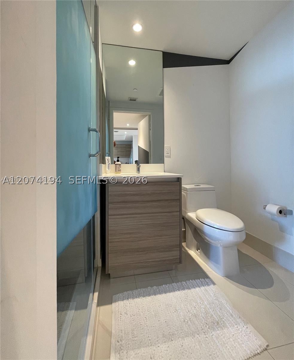 121 NE 34th St #2005, Miami FL 33137