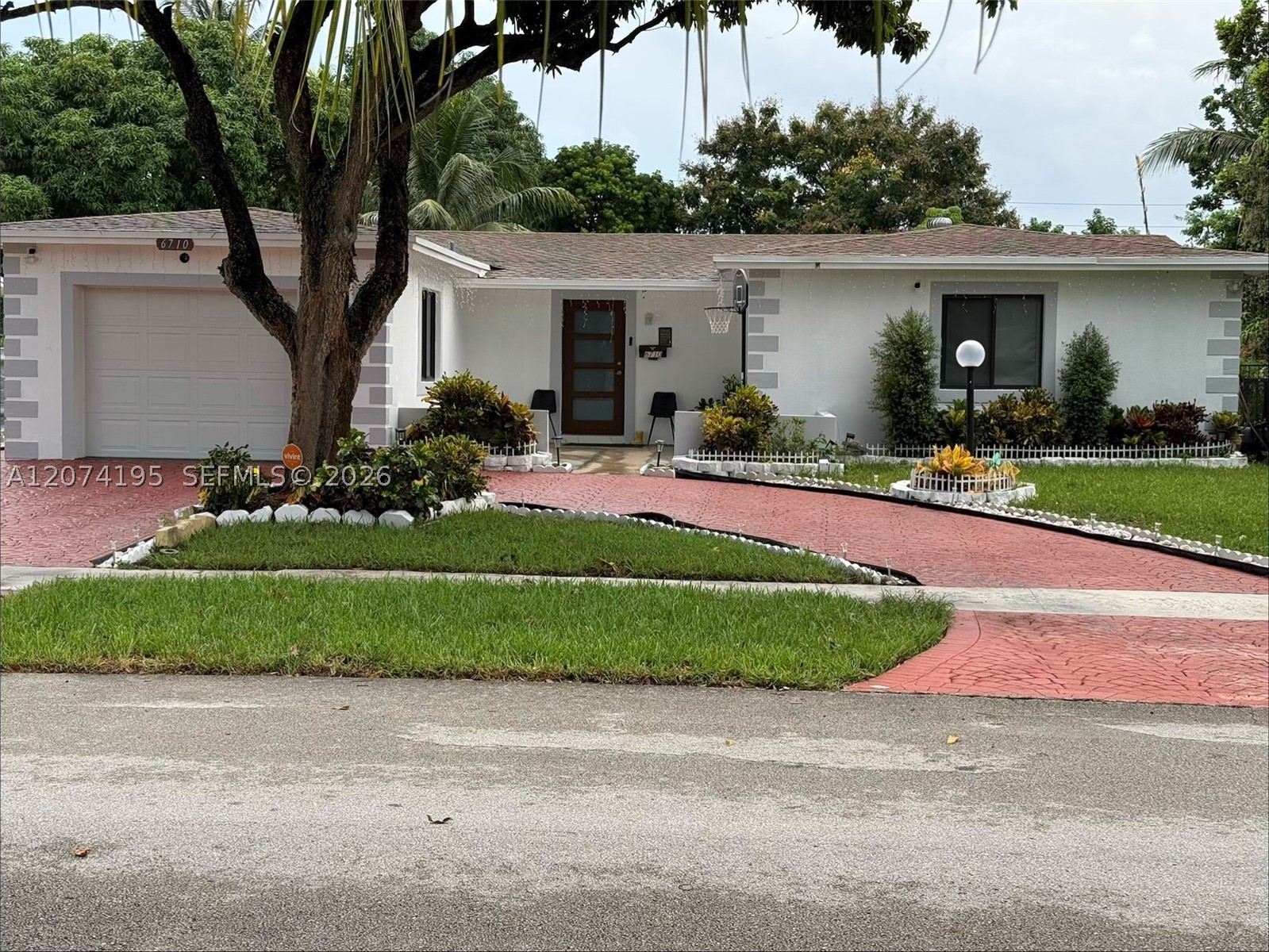 6710 SW 10th Ct, North Lauderdale FL 33068