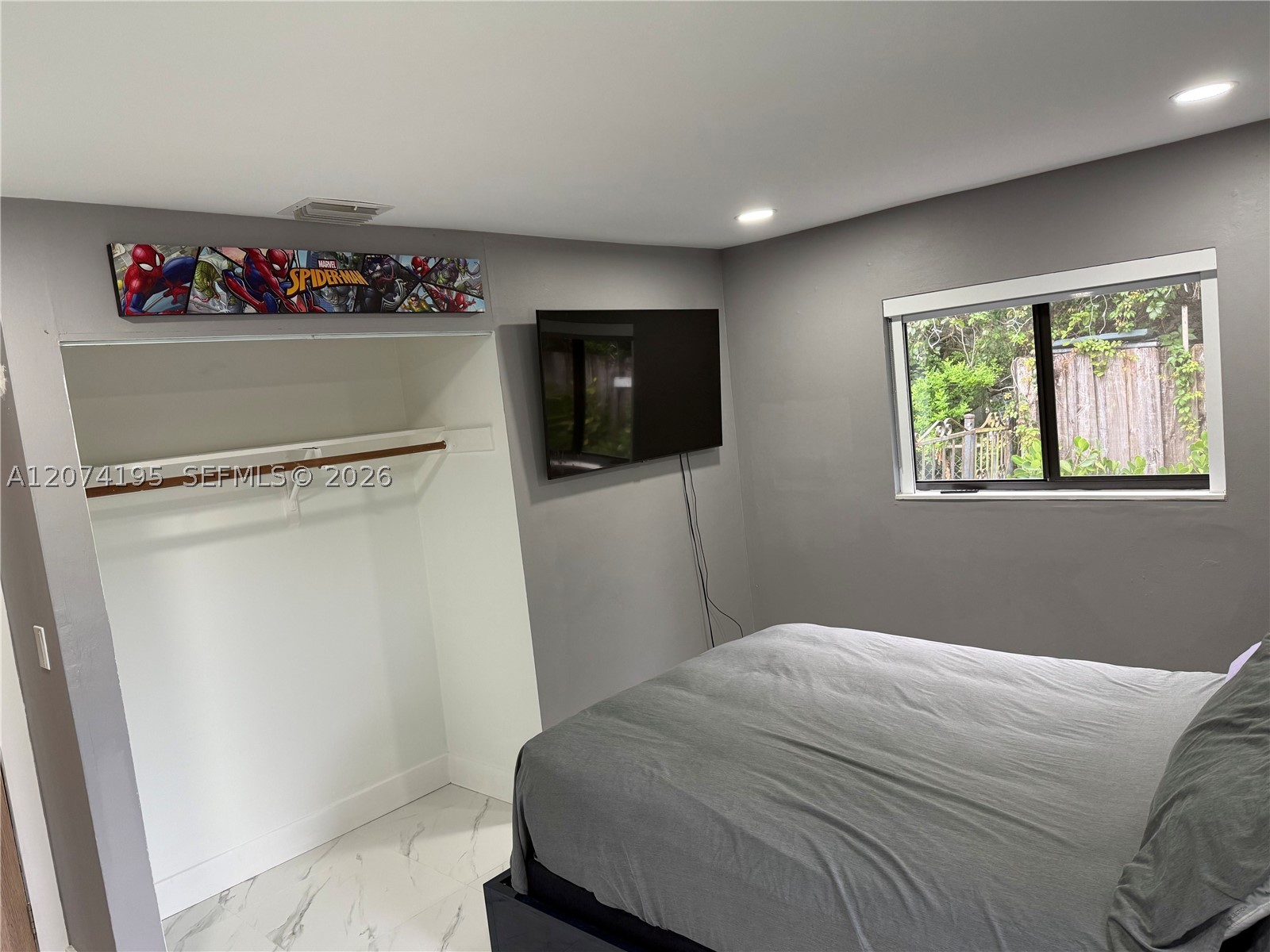 6710 SW 10th Ct, North Lauderdale FL 33068