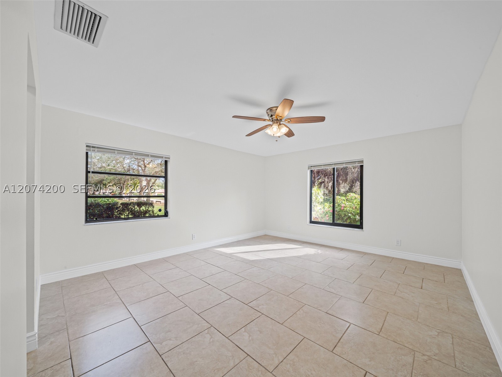 10251 NW 39th Ct, Coral Springs FL 33065
