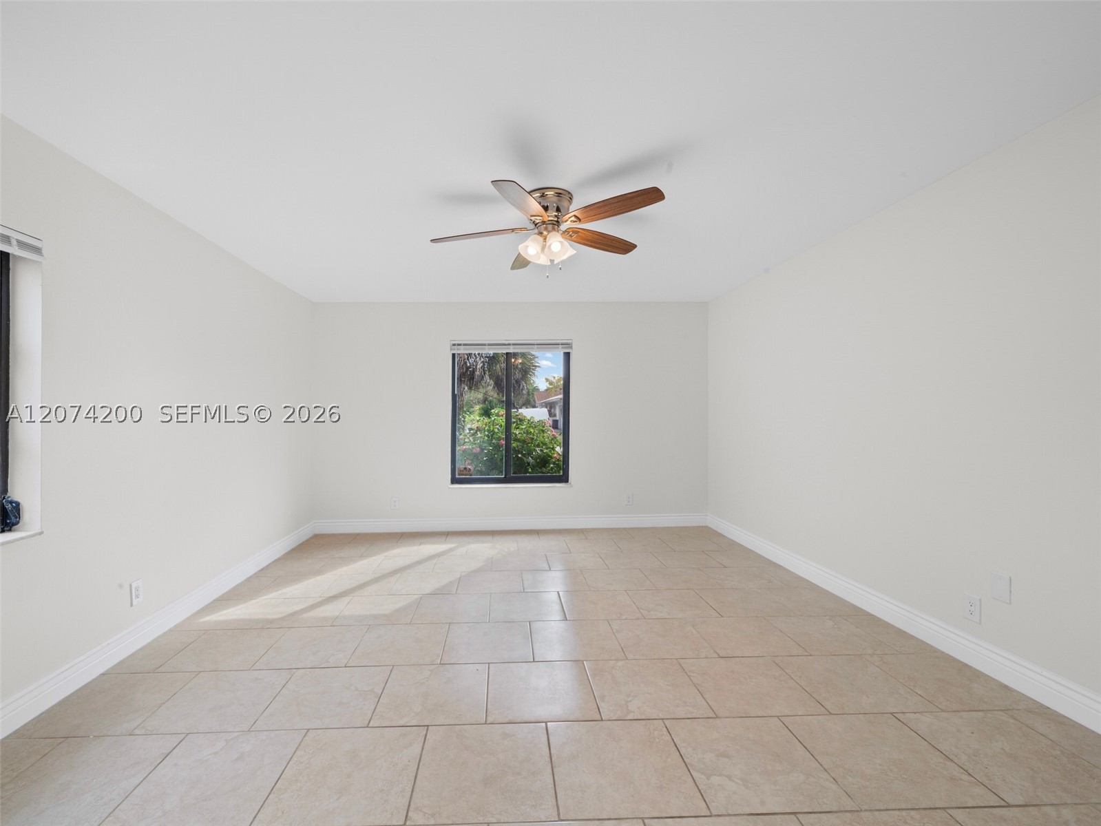10251 NW 39th Ct, Coral Springs FL 33065