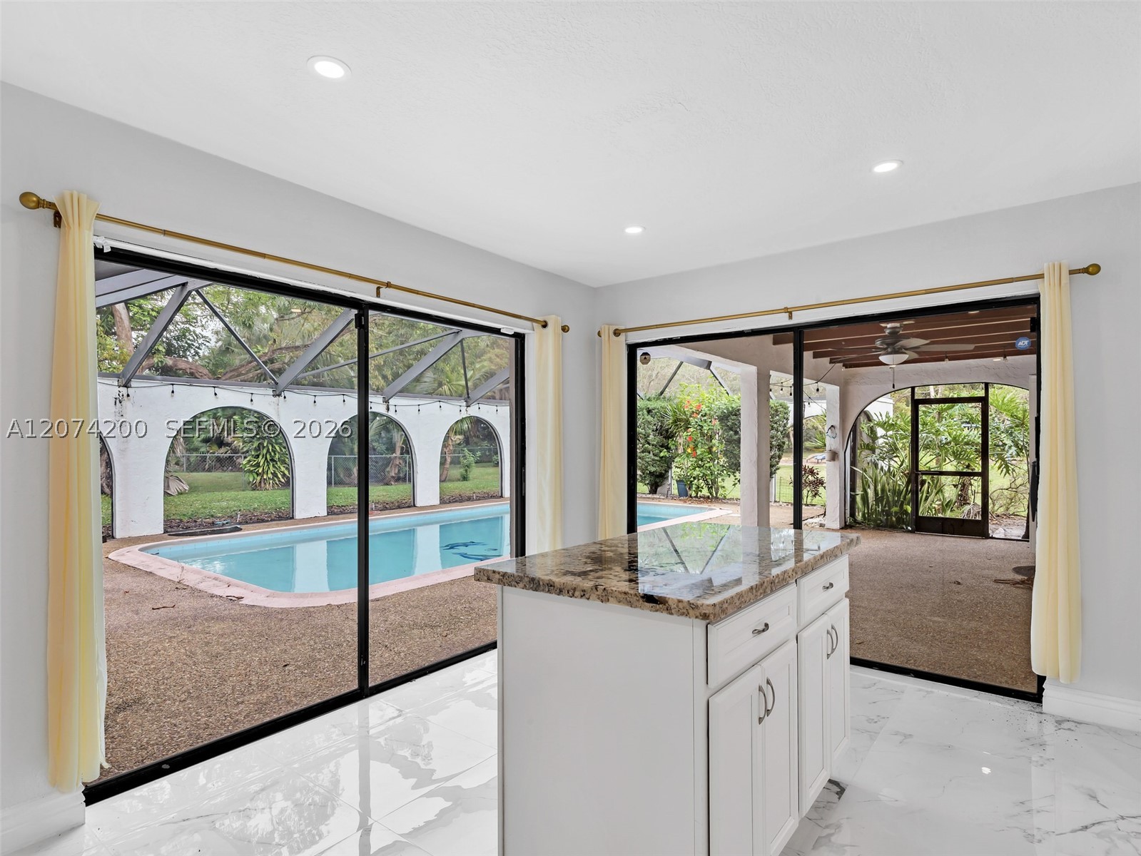 10251 NW 39th Ct, Coral Springs FL 33065