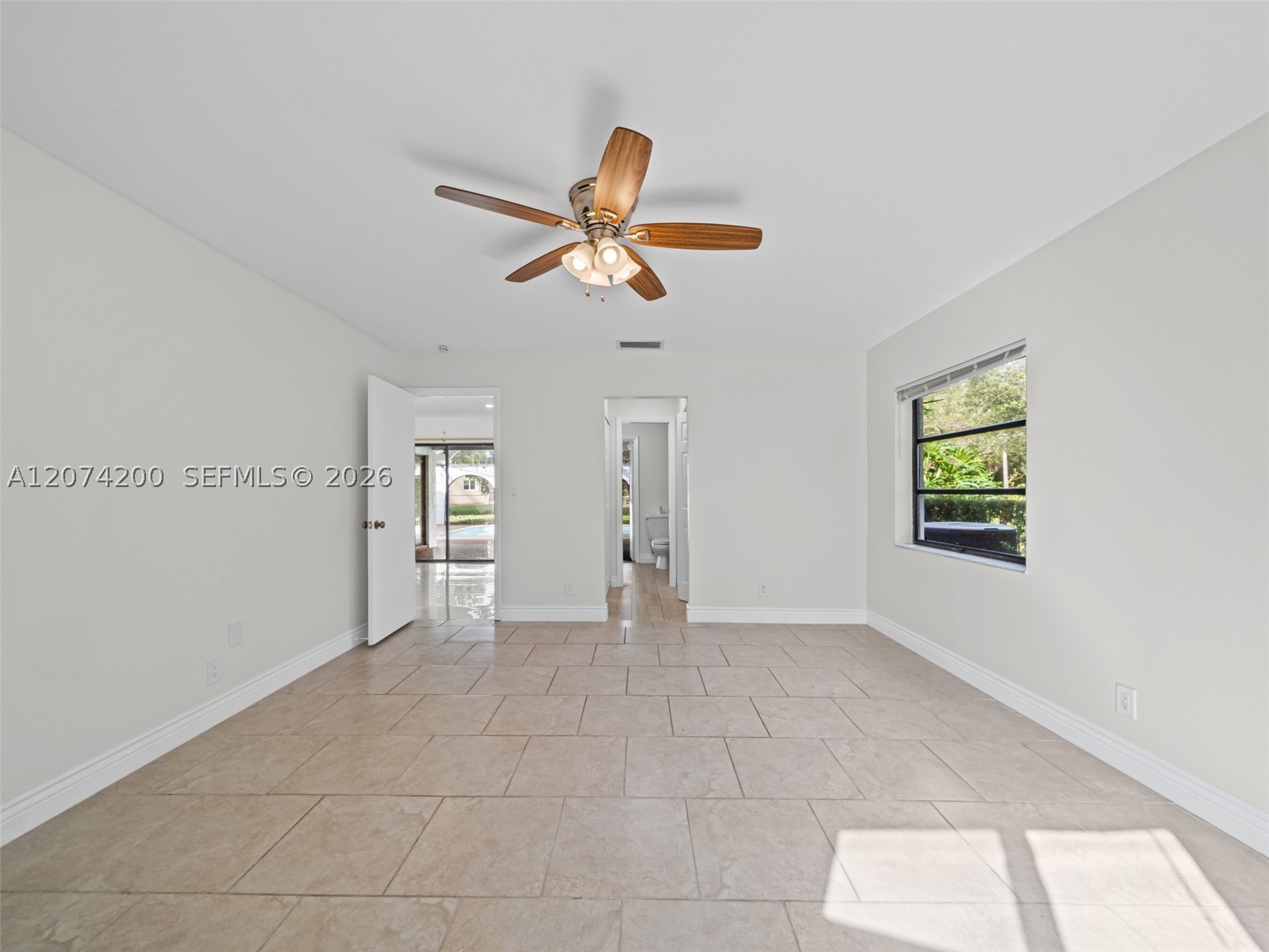 10251 NW 39th Ct, Coral Springs FL 33065