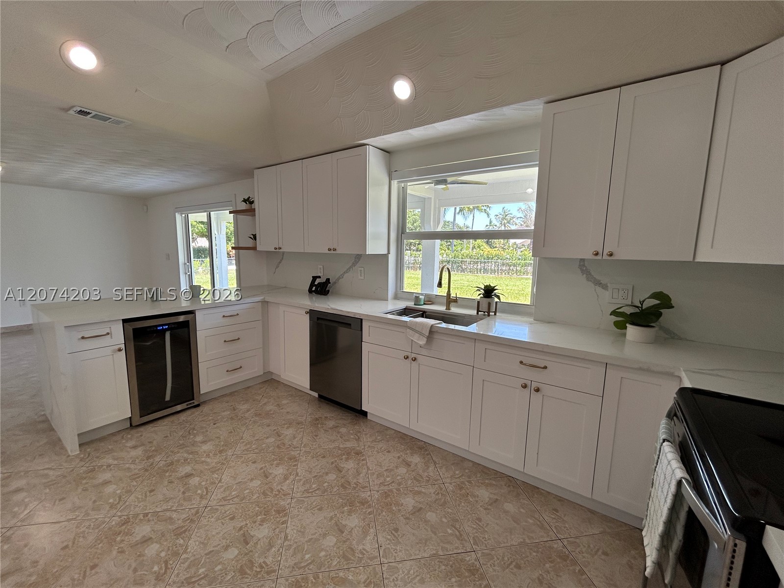 6611 SW 99th Ave, Miami FL 33173