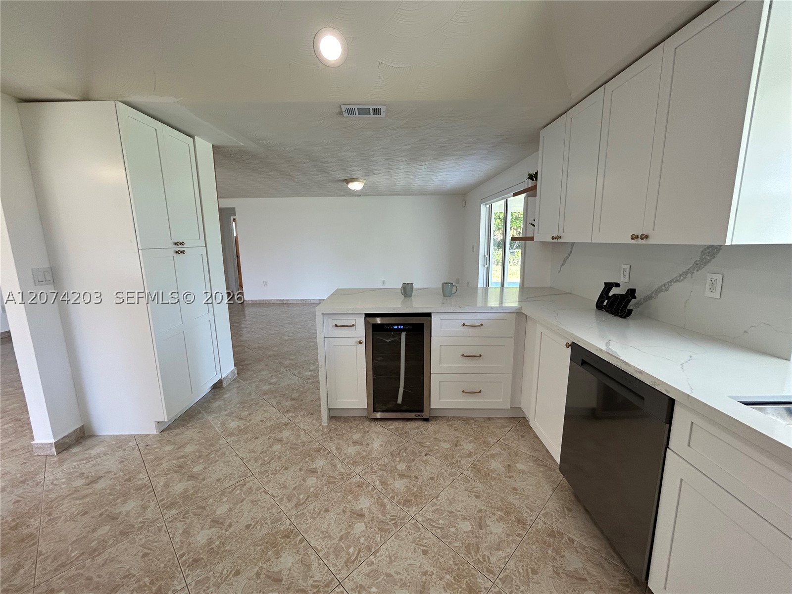 6611 SW 99th Ave, Miami FL 33173