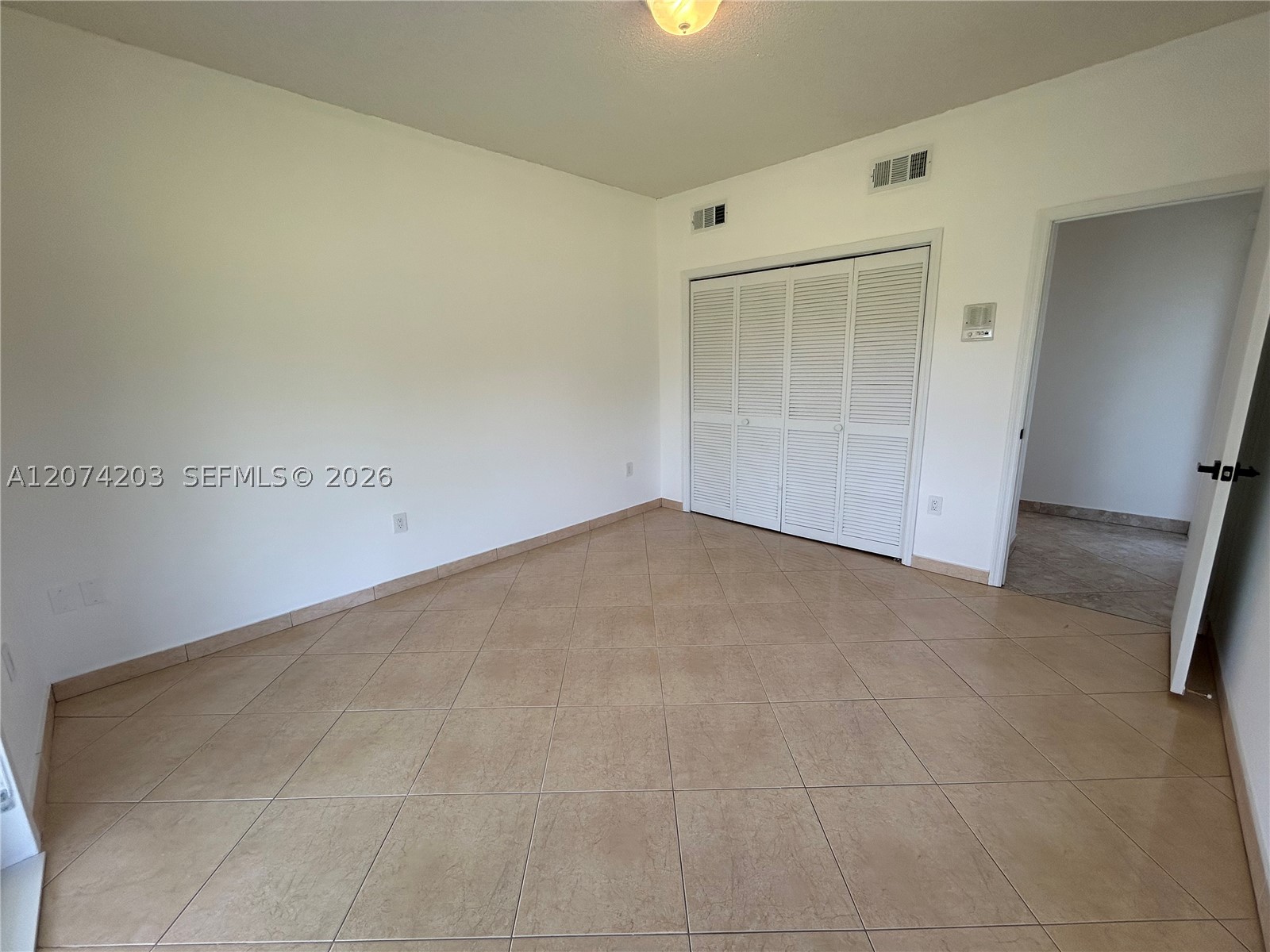 6611 SW 99th Ave, Miami FL 33173