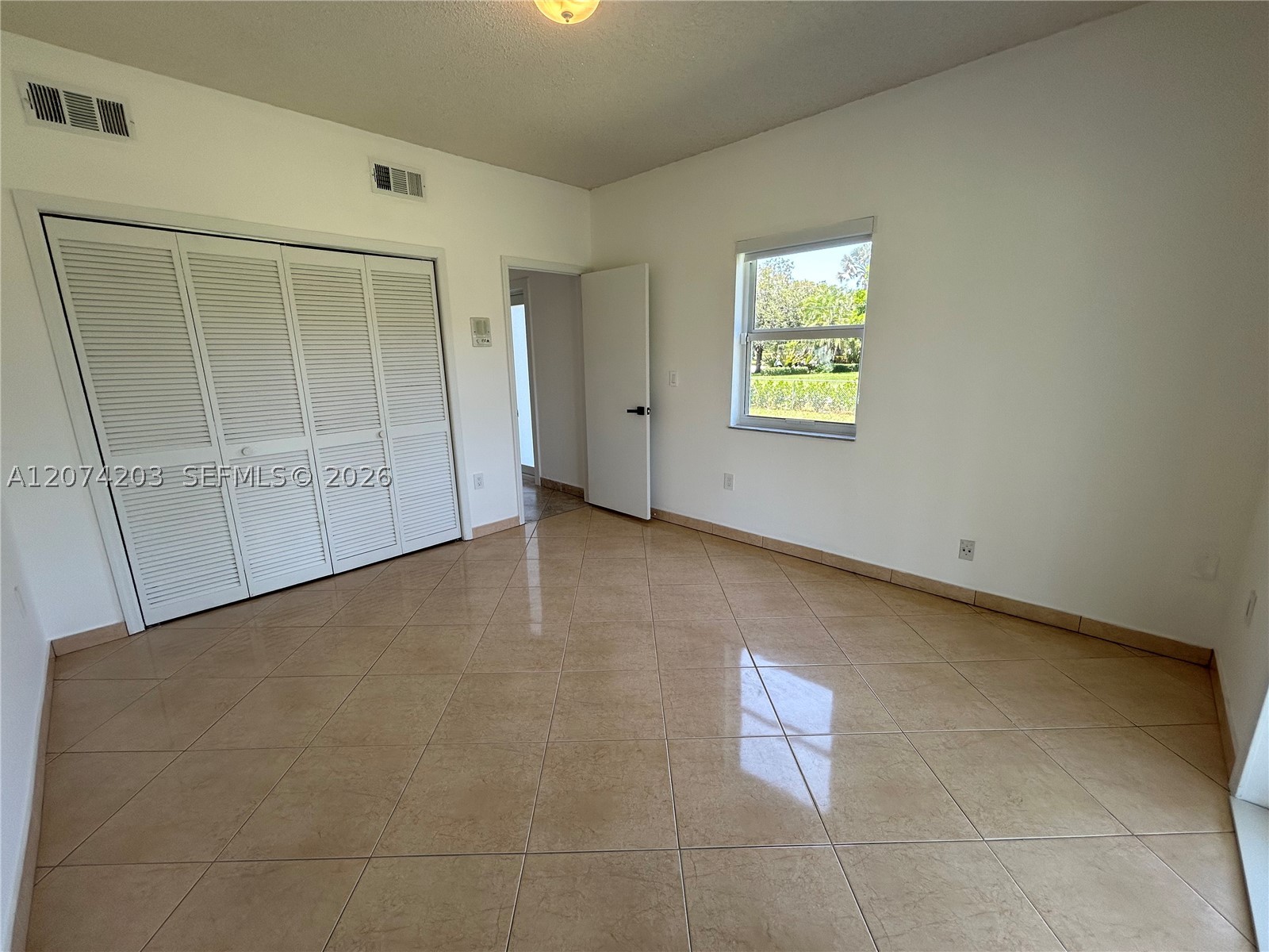 6611 SW 99th Ave, Miami FL 33173