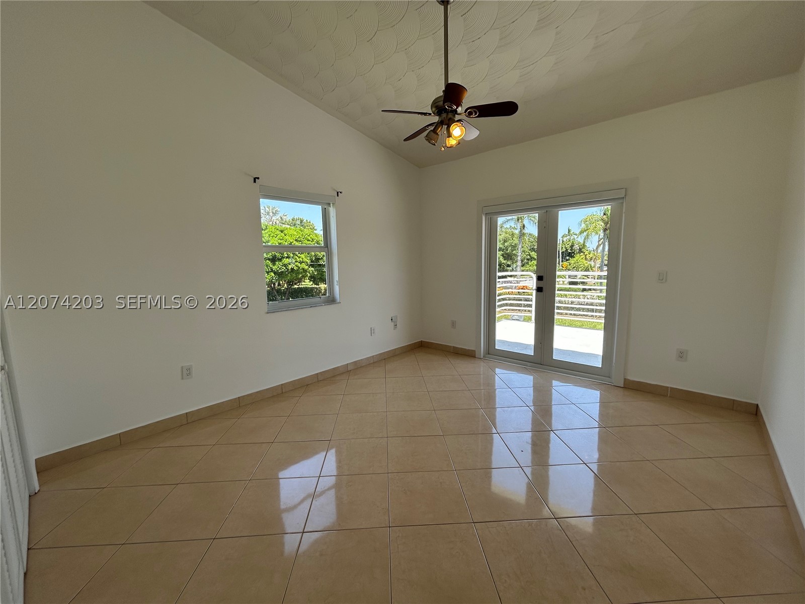 6611 SW 99th Ave, Miami FL 33173