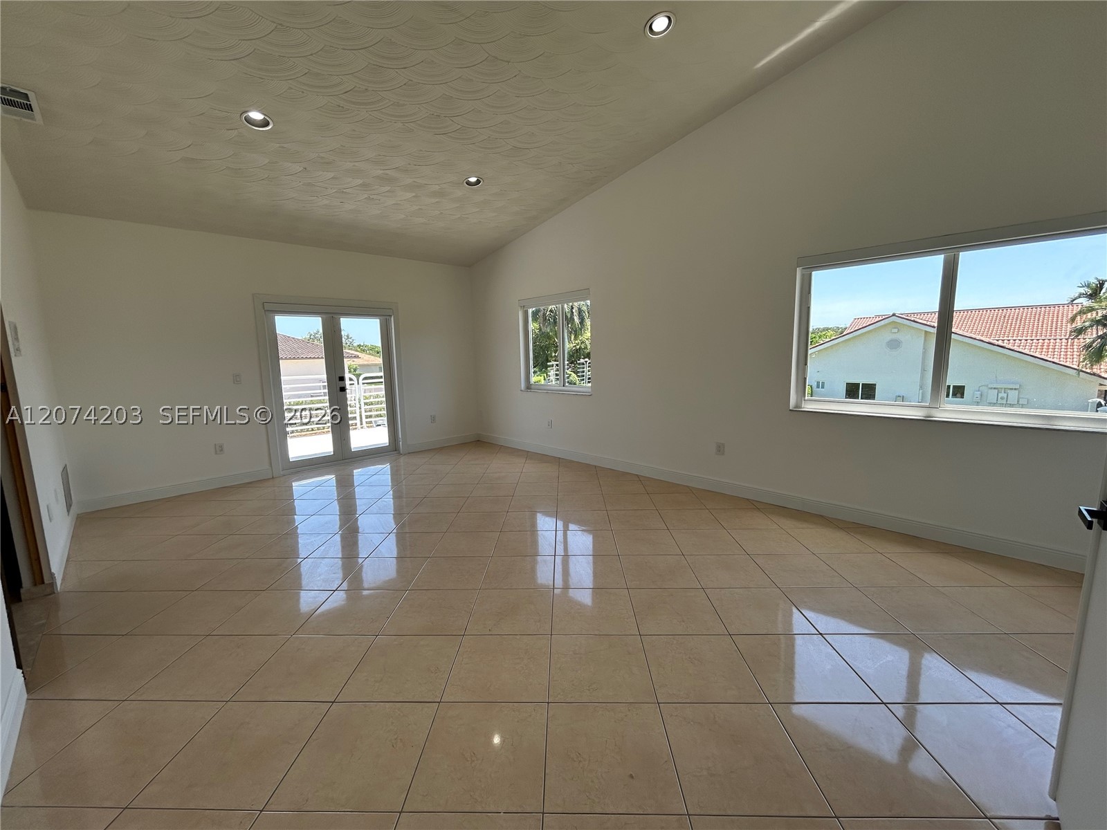 6611 SW 99th Ave, Miami FL 33173