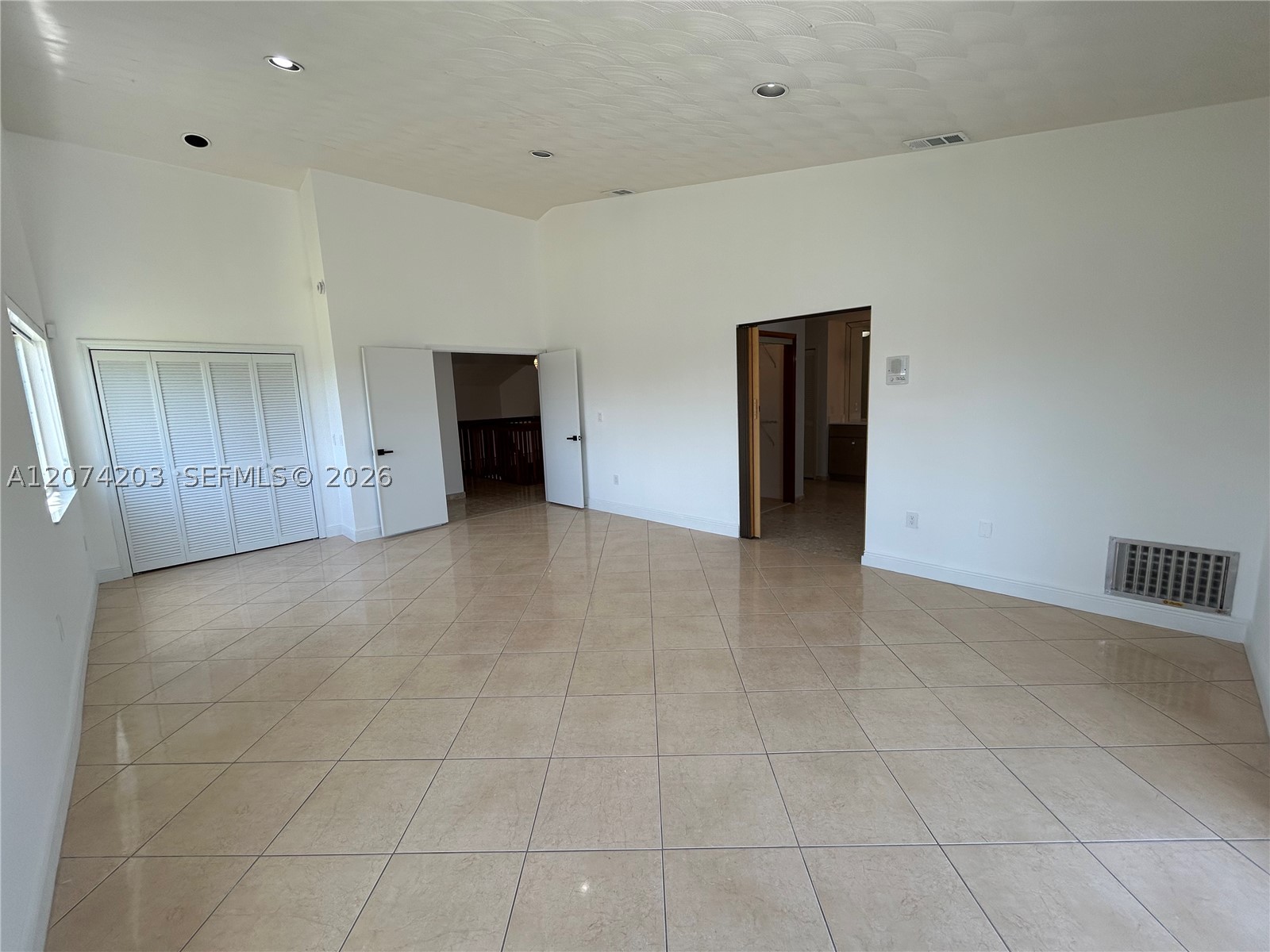 6611 SW 99th Ave, Miami FL 33173