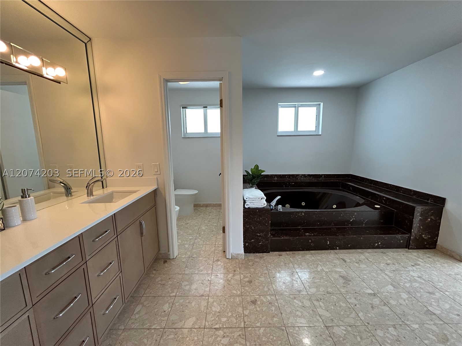 6611 SW 99th Ave, Miami FL 33173
