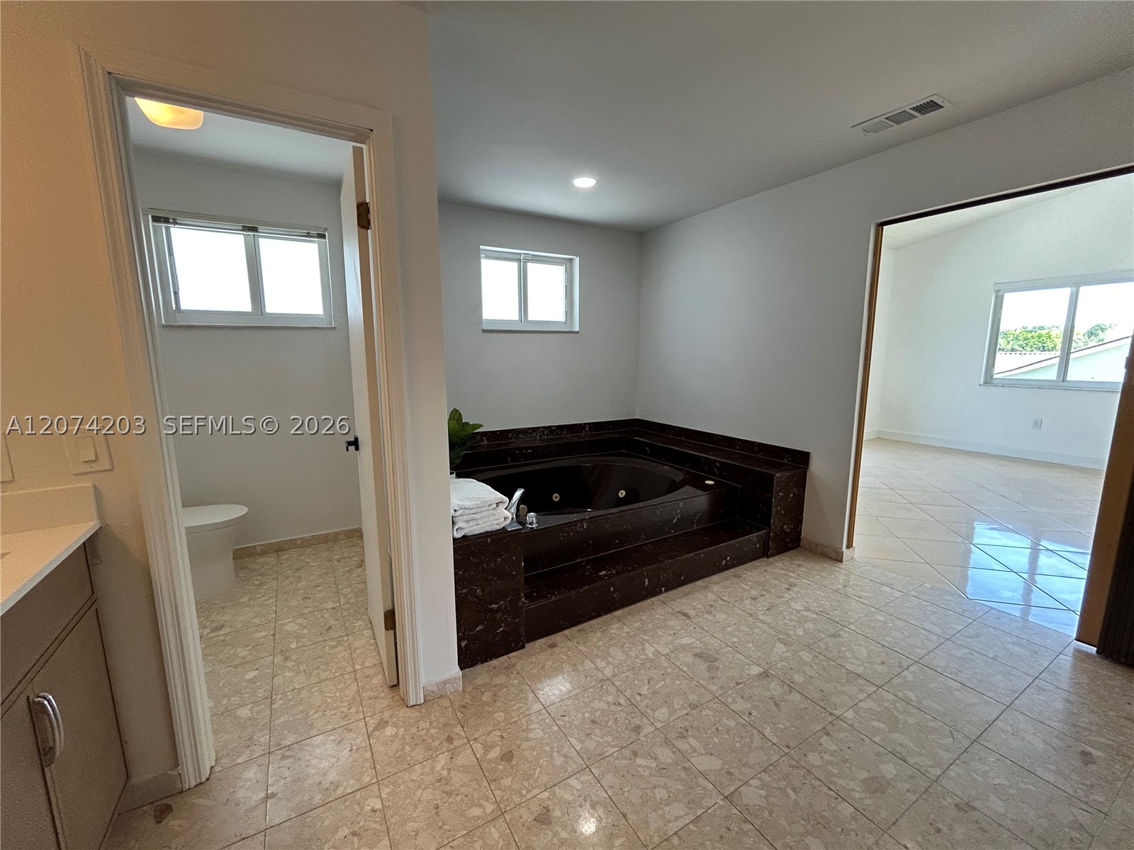 6611 SW 99th Ave, Miami FL 33173