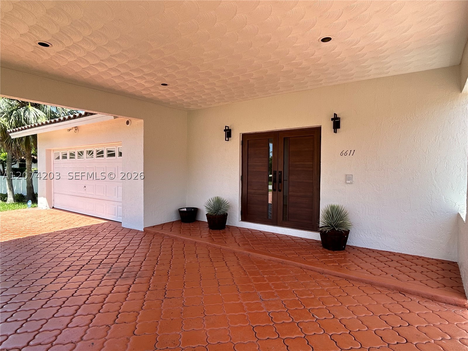 6611 SW 99th Ave, Miami FL 33173