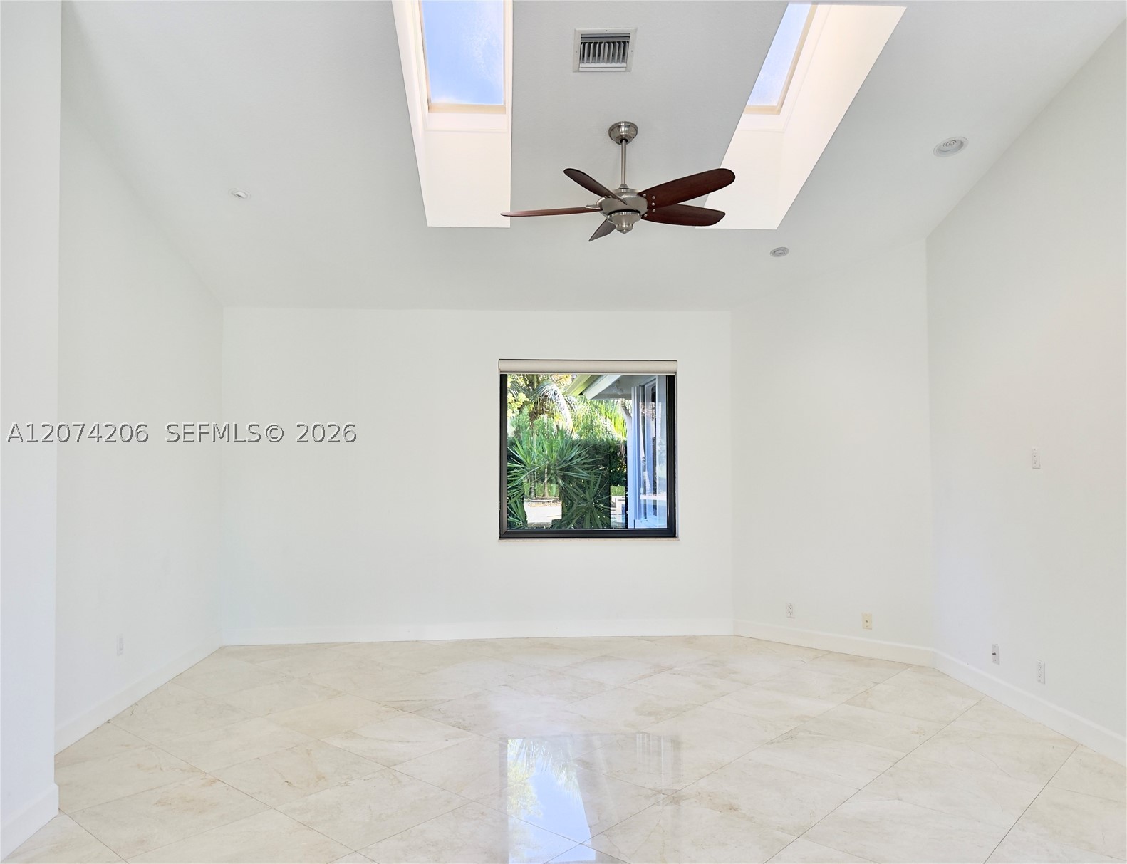 2880 Windmill Ranch Rd, Weston FL 33331