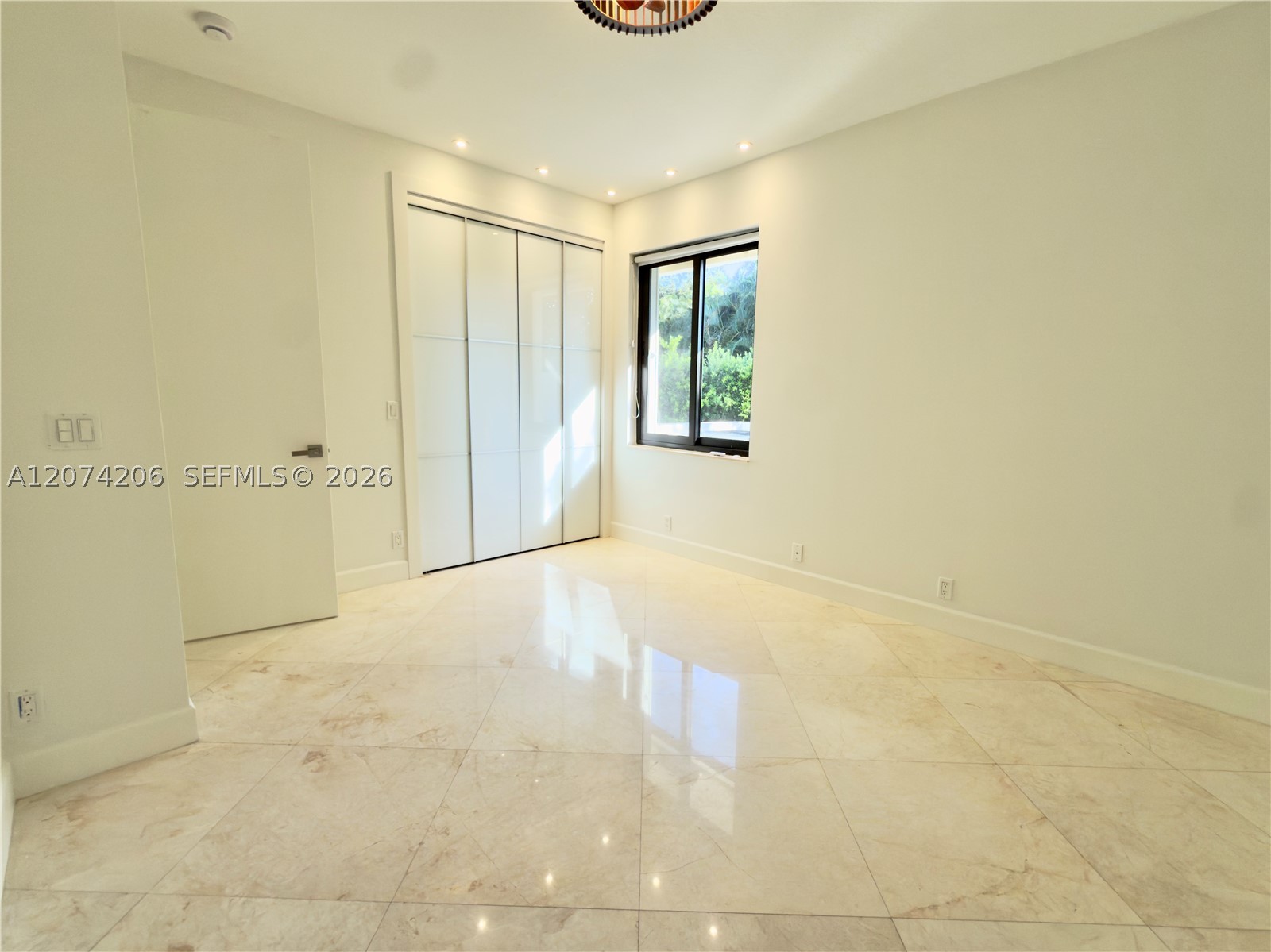 2880 Windmill Ranch Rd, Weston FL 33331