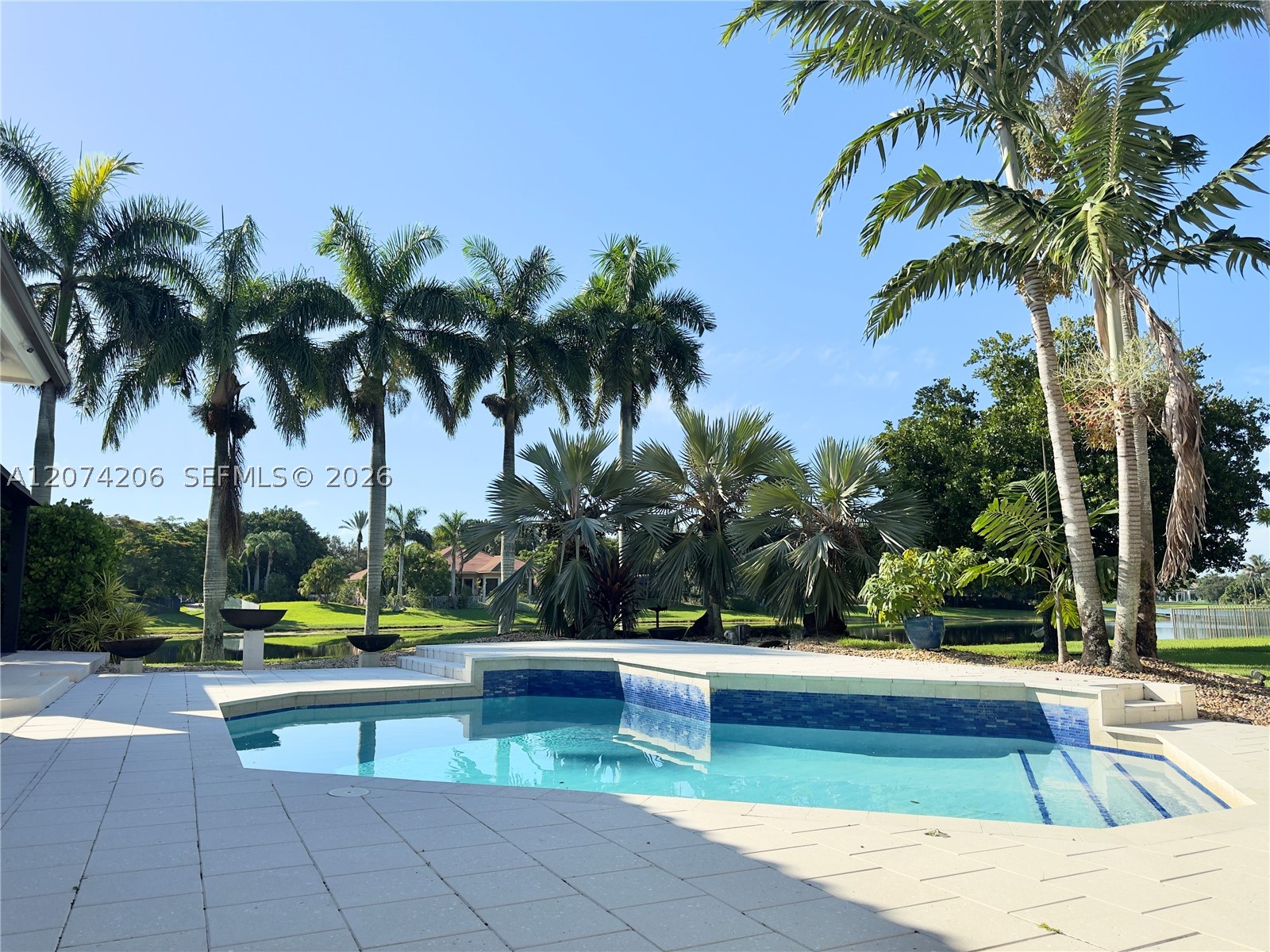 2880 Windmill Ranch Rd, Weston FL 33331