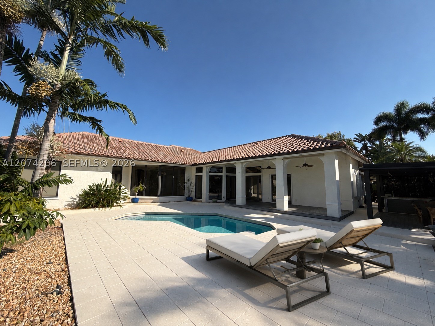 2880 Windmill Ranch Rd, Weston FL 33331