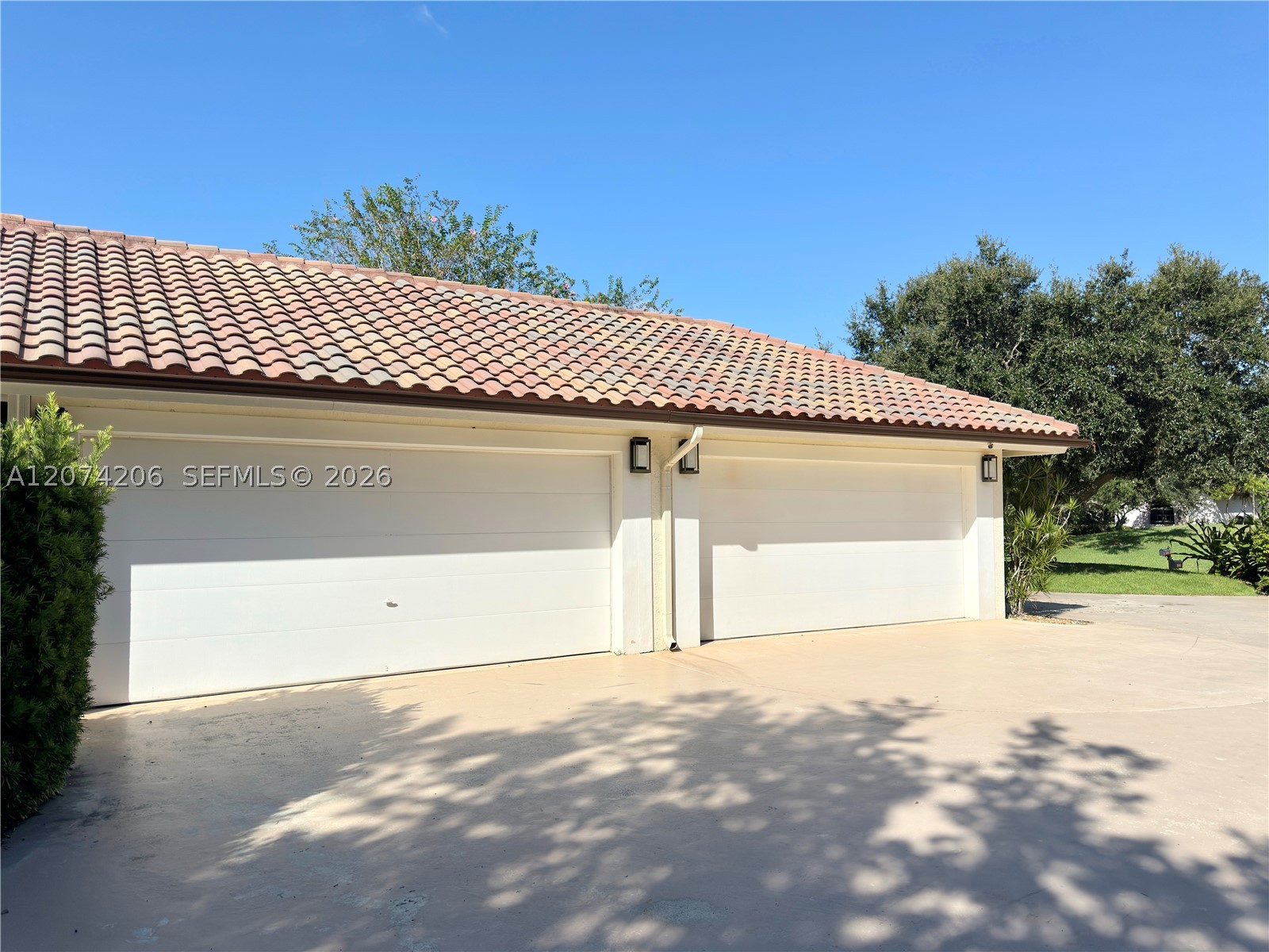 2880 Windmill Ranch Rd, Weston FL 33331