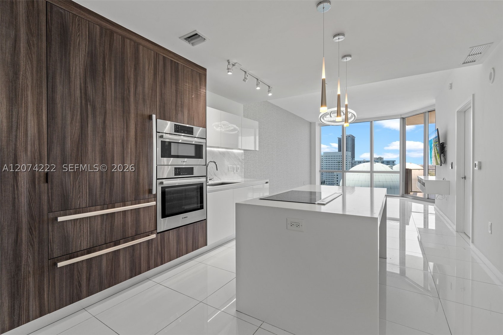 851 NE 1st Ave #1506, Miami FL 33132