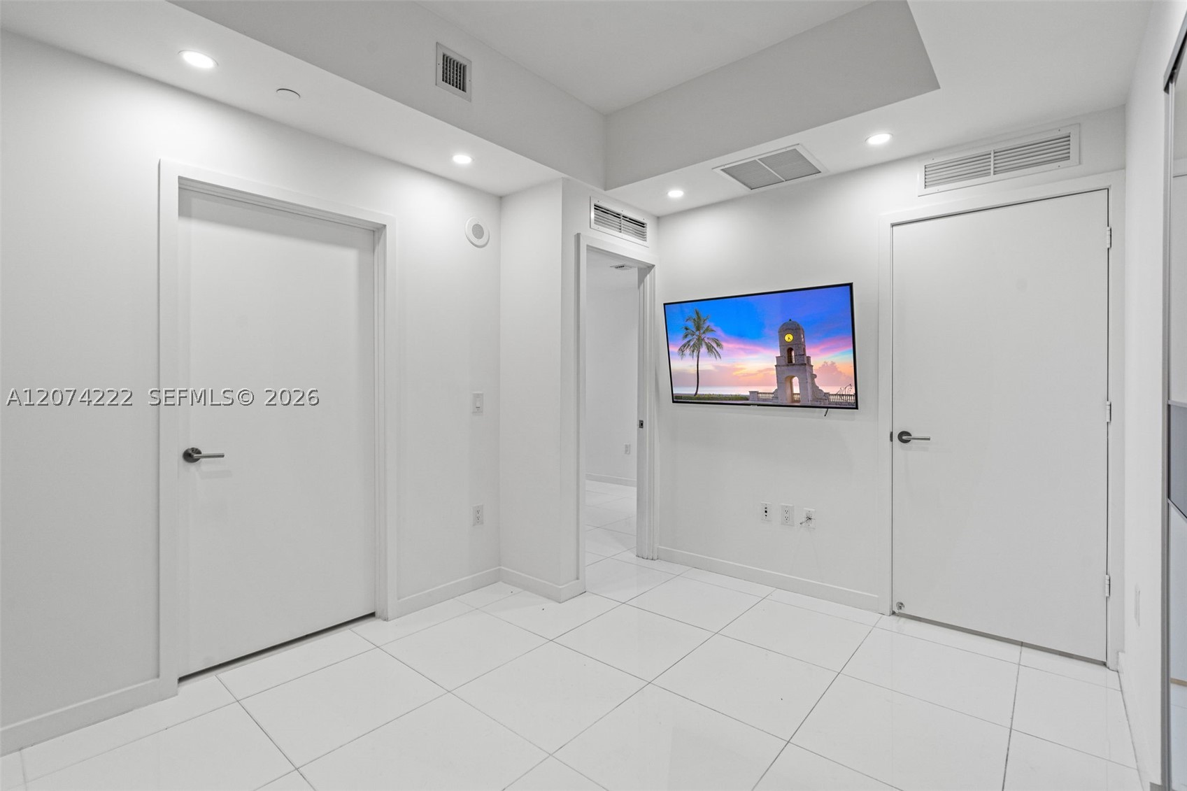 851 NE 1st Ave #1506, Miami FL 33132