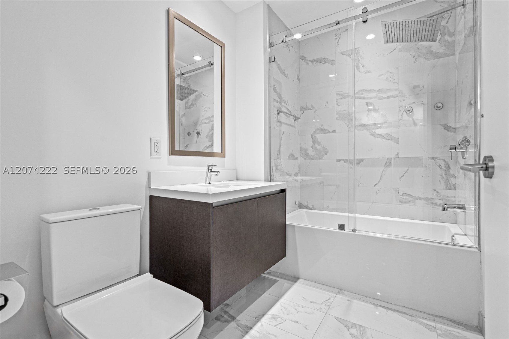 851 NE 1st Ave #1506, Miami FL 33132
