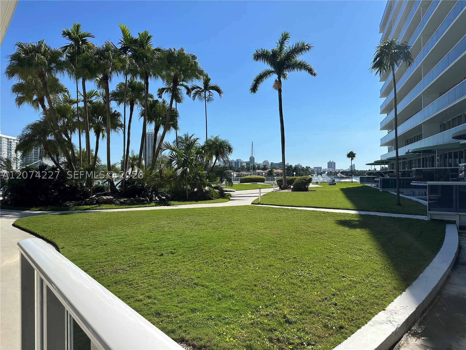 900 Bay Dr #413, Miami Beach FL 33141
