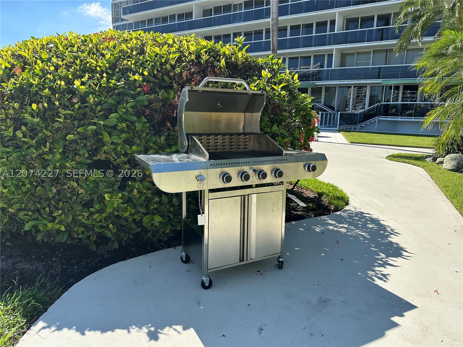 900 Bay Dr #413, Miami Beach FL 33141