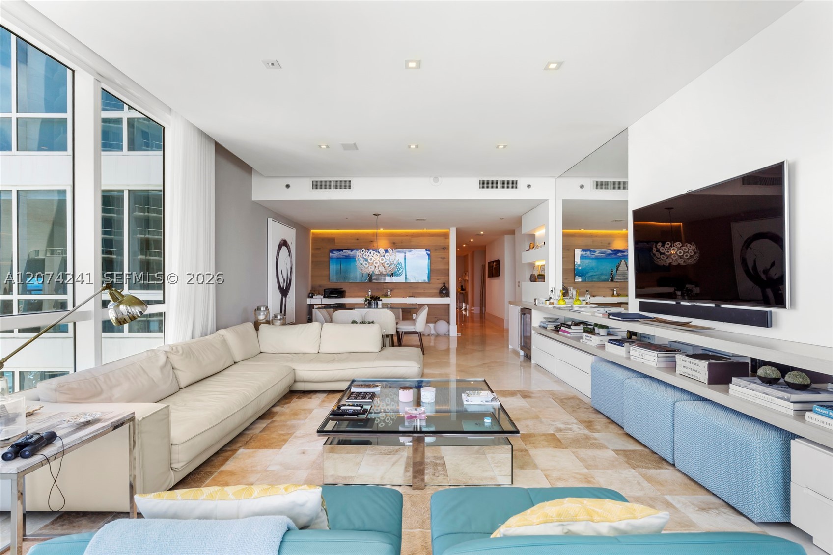 100 S Pointe Dr #1810, Miami Beach FL 33139