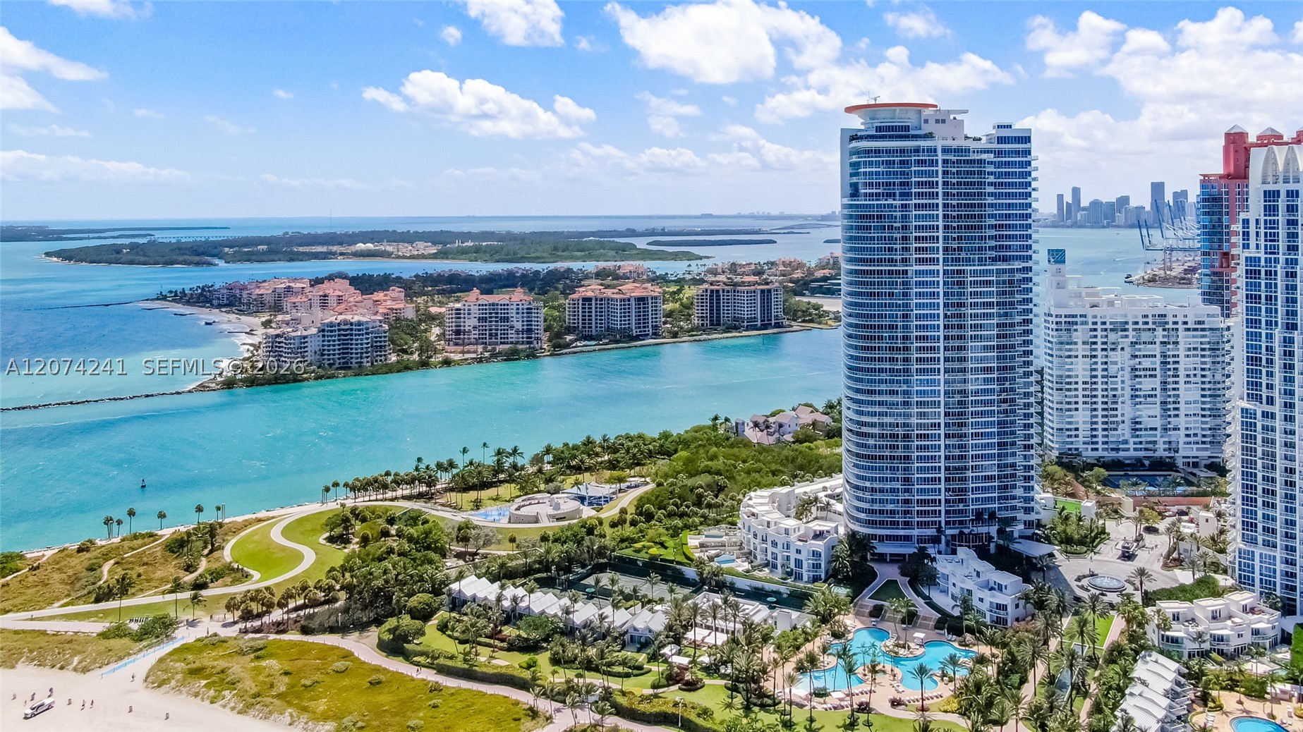 100 S Pointe Dr #1810, Miami Beach FL 33139